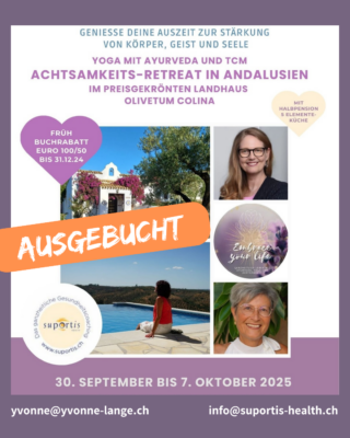 Werbeanzeige für ein Achtsamkeitsretreat in Andalusien Im Herbst 2025 mit Bildern der beiden Frauen, die es durchführen, sowie deren Logos plus ein Bild der Anlage, wo das Retreat stattfindet inkl. kurzer Beschreibung der Inhalte.