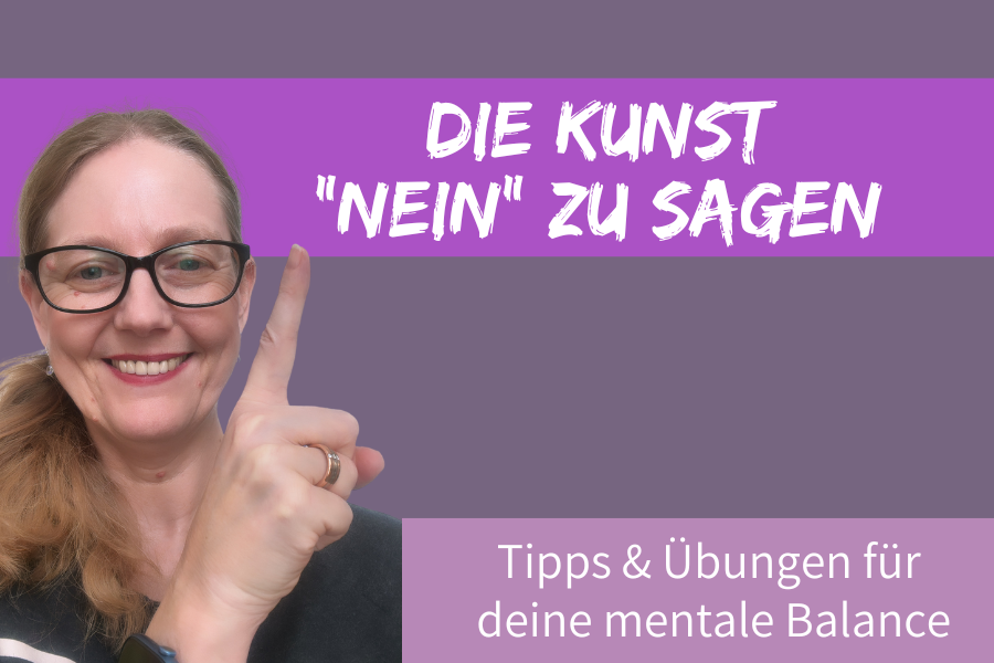 Yvonne, die mit dem Finger auf den Titel "Die Kunst, Nein zu sagen" zeigt.